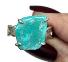 Load image into Gallery viewer, Kingman Turquoise Ring, Size R, December Birthstone, Sterling Silver, Blue Gemstone - GemzAustralia 