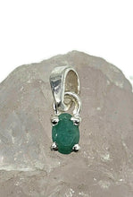 Load image into Gallery viewer, 1 Carat Emerald Pendant, Sterling Silver, May Birthstone, Stone of Inspiration - GemzAustralia 