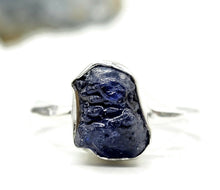 Load image into Gallery viewer, Rough Sapphire Ring, Size S, September Birthstone, Sterling Silver, Raw Blue Sapphire - GemzAustralia 