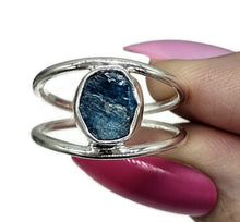 Load image into Gallery viewer, Neon Blue Apatite Ring, Size R 1/2, Sterling Silver, Raw Gemstone, Rough Blue Apatite - GemzAustralia 