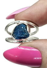 Load image into Gallery viewer, Rough Blue Apatite Ring, Size N, Sterling Silver, Raw Gemstone, Neon Blue Apatite - GemzAustralia 