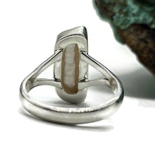 Load image into Gallery viewer, Biwa Pearl Ring, Size 8, Sterling Silver, Bridal Jewellery, June Birthstone, Highly Lustrous - GemzAustralia 