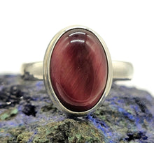 Load image into Gallery viewer, Natural Pink Cats Eye Ring, Size Q, Sterling Silver, Oval Shaped, Intuition Stone - GemzAustralia 