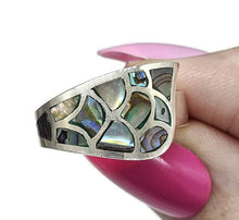 Load image into Gallery viewer, Paua Shell Ring, 925 Sterling Silver, Green &amp; Blue Shell, Size P, Abalone Ring - GemzAustralia 