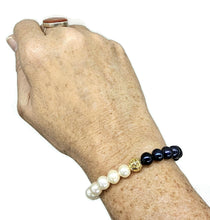 Load image into Gallery viewer, Black &amp; White Pearl Bracelet, Freshwater Pearls, Elasticised, June Birthstone - GemzAustralia 