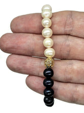 Load image into Gallery viewer, Black &amp; White Pearl Bracelet, Freshwater Pearls, Elasticised, June Birthstone - GemzAustralia 