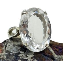 Load image into Gallery viewer, Clear Quartz Ring, Size M, Sterling Silver, 15 carats, Oval Faceted, Psychic Stone, Soul Cleanser, Clarity Gem, Thought Amplifier - GemzAustralia 