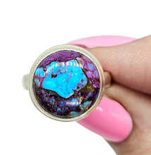 Load image into Gallery viewer, Purple &amp; Blue Mojave Turquoise Ring, Size 6.5, Round Shaped, Sterling Silver, Goddess Gem, Protection Stone - GemzAustralia 