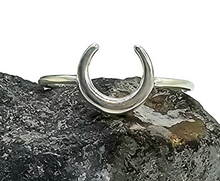 Load image into Gallery viewer, Crescent Moon Ring, Sterling Silver, Celestial Ring, Night Sky Jewellery, Represents Intuition and Femininity - GemzAustralia 