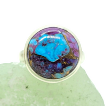 Load image into Gallery viewer, Purple &amp; Blue Mojave Turquoise Ring, Size 6.5, Round Shaped, Sterling Silver, Goddess Gem, Protection Stone - GemzAustralia 