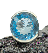 Load image into Gallery viewer, AAA Swiss Blue Topaz Ring, Size O 1/2, Sterling Silver, 28 Carats, Round Facet, Stone of Love - GemzAustralia 