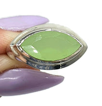 Load image into Gallery viewer, Aventurine Ring, Size 8, Sterling Silver, Marquise Shaped, Side Set Stone, Shimmering - GemzAustralia 